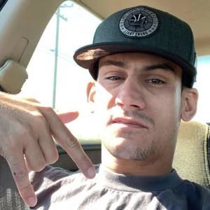 Meet your Posher, Derek